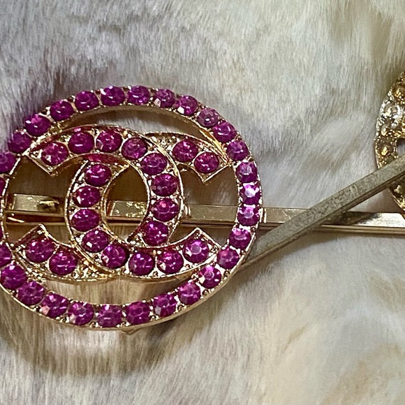 Elegant Pink Crystal Hair Clip - Picture 5 of 10